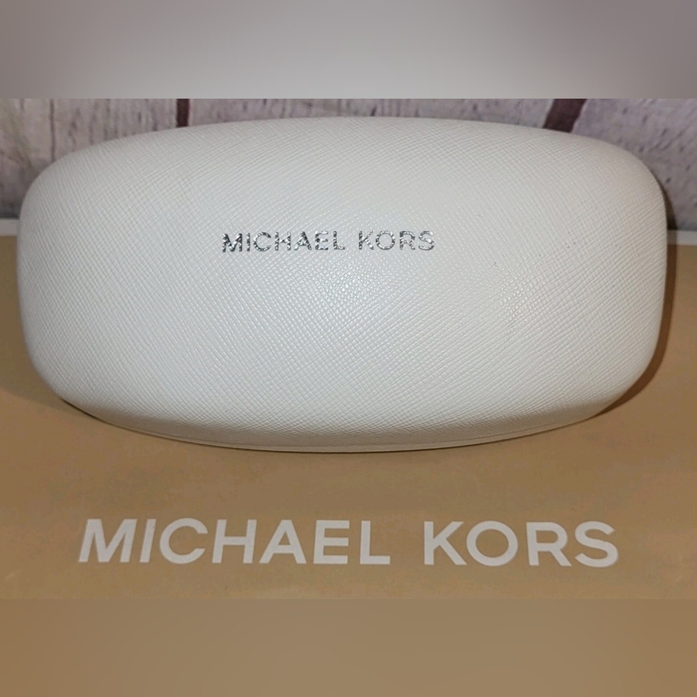 NWOT Michael Kors White Glasses Case